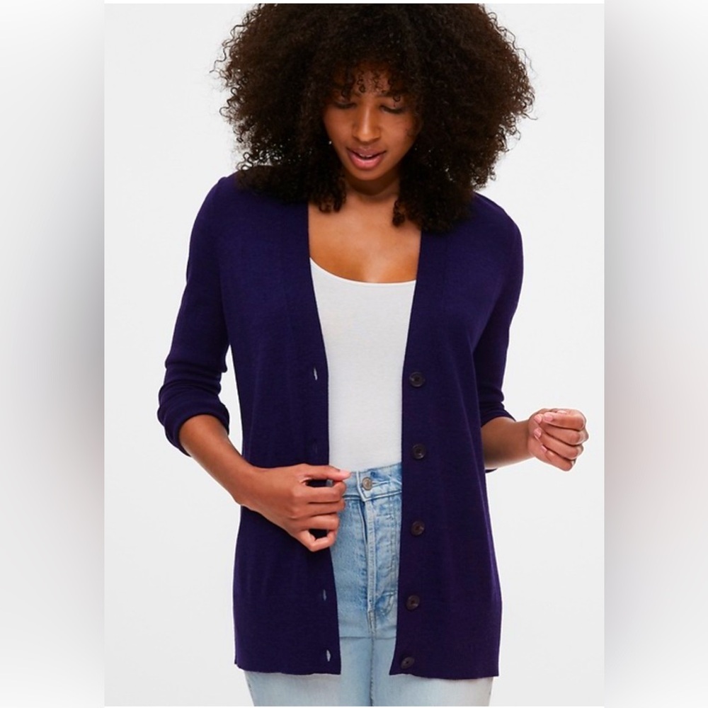 Gap Boyfriend 100% Merino Wool cardigan in Small in Navy Blue